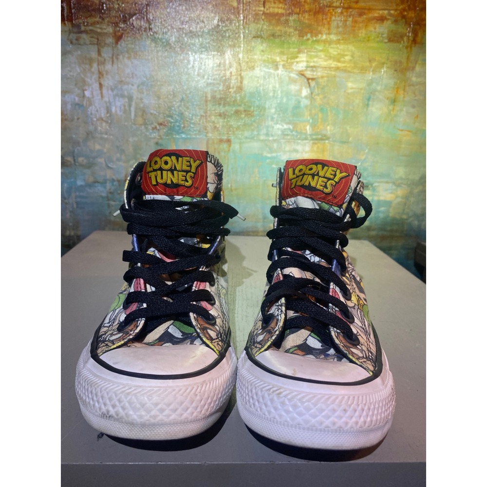 Converse Chuck Taylor All Star Looney Tunes High‎ Top Sneakers Mens 4 Womens 6